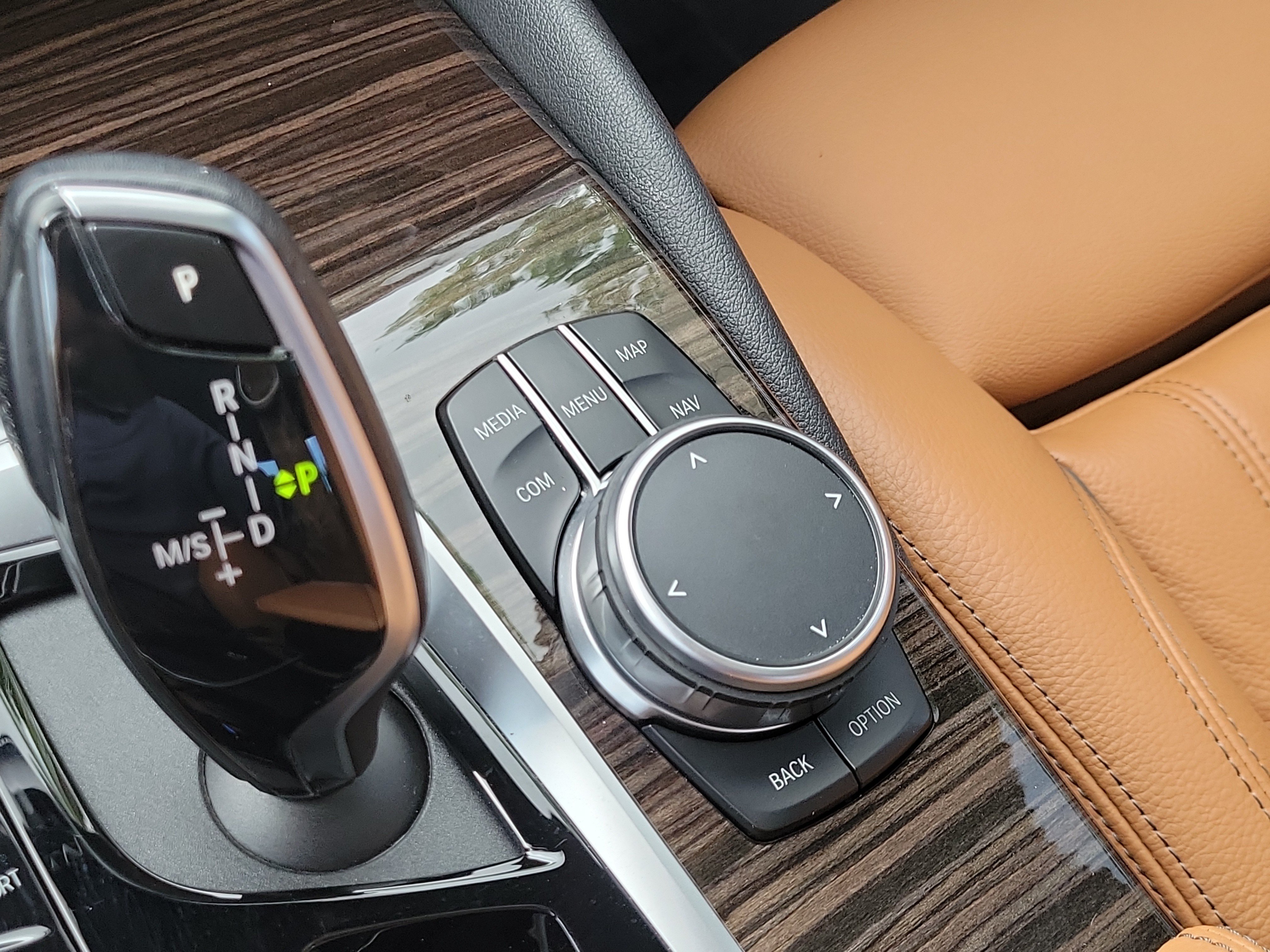 Used 2023 BMW 540i w/ Premium Package RWD image 23