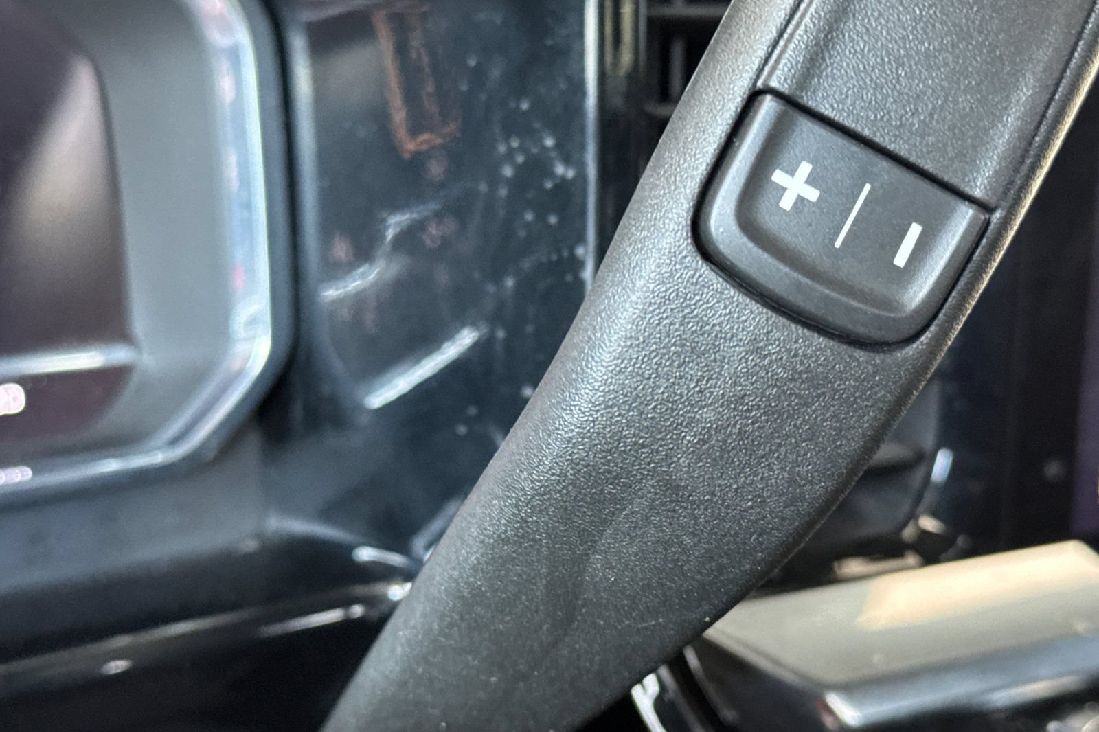 Used 2024 GMC Sierra 1500 SLT RWD image 40