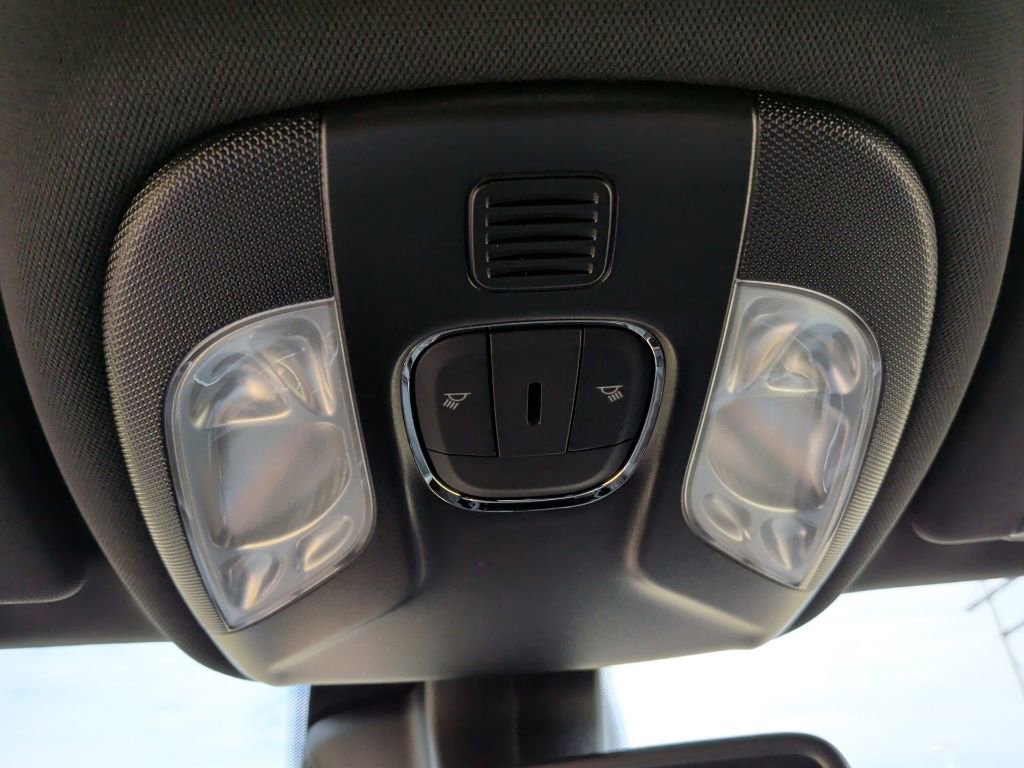 New 2026 Jeep Compass Altitude image 19