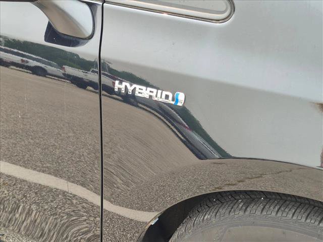 Used 2015 Toyota Prius V Three FWD image 10