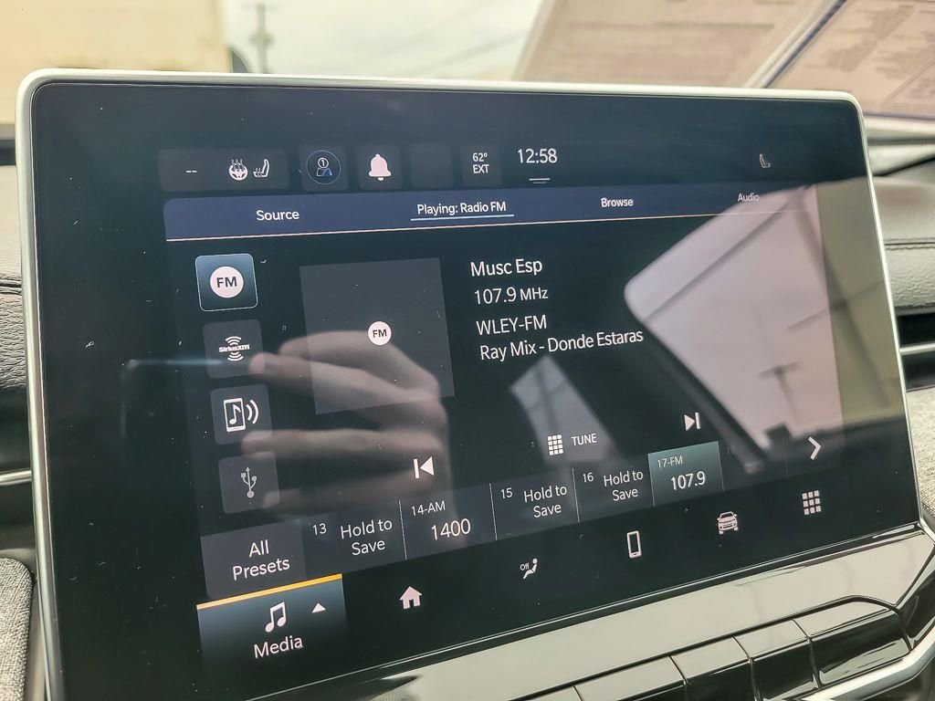 Used 2023 Jeep Compass Latitude image 13