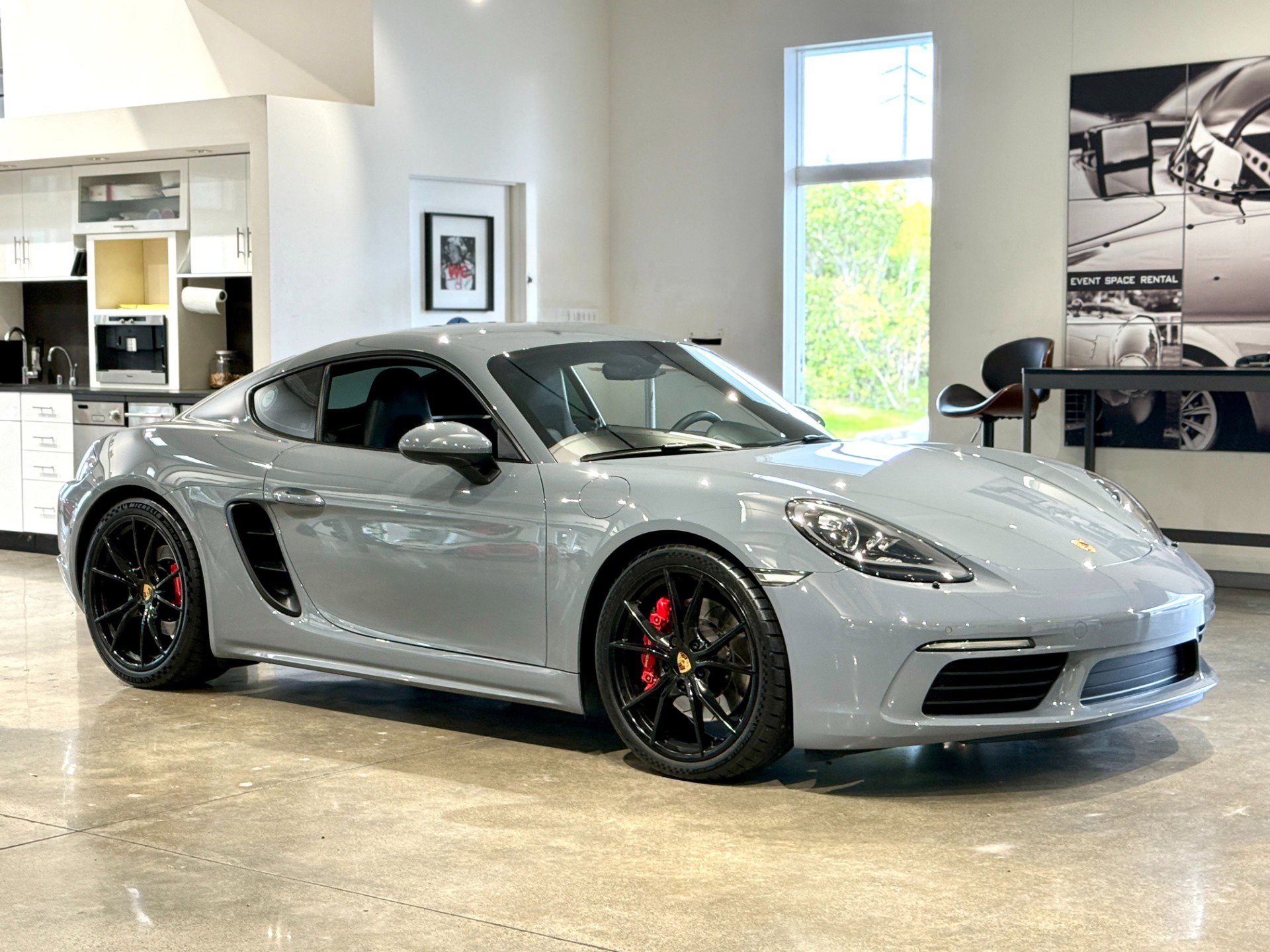 Used 2025 Porsche 718 Cayman S image 32