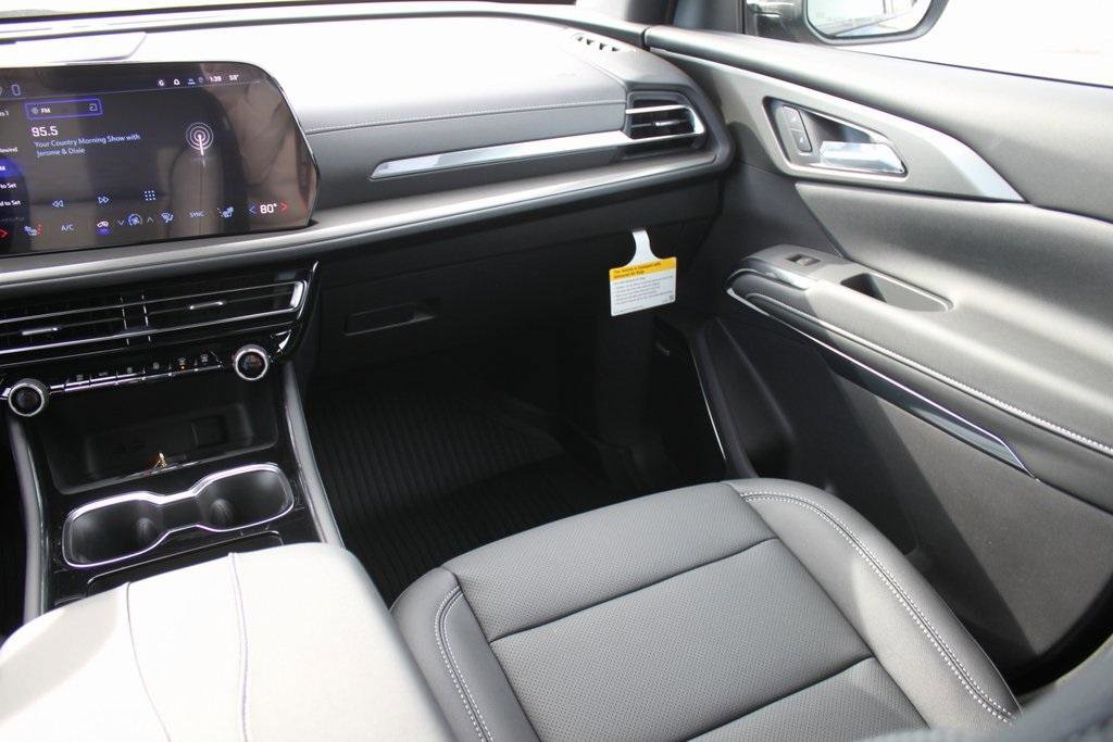 New 2026 Chevrolet Traverse LT w/ Enhanced Driving Package image 8