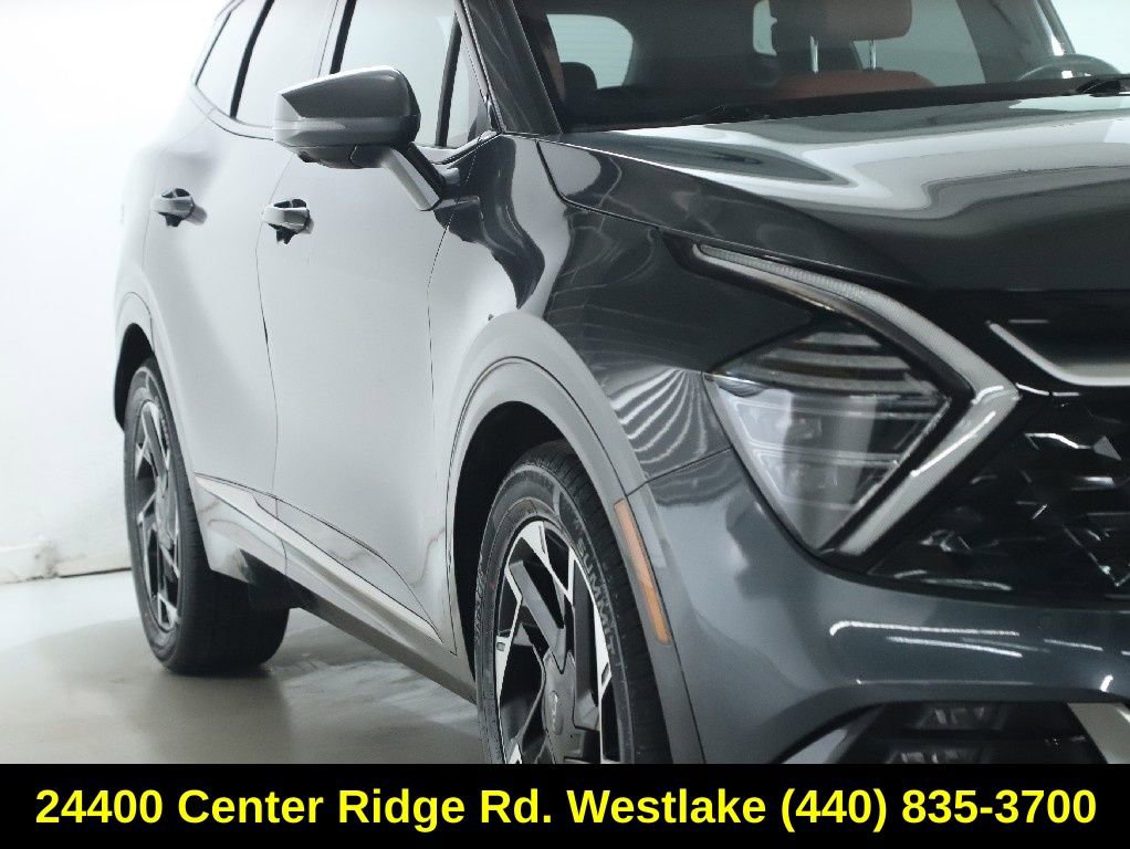 Used 2023 Kia Sportage SX image 9