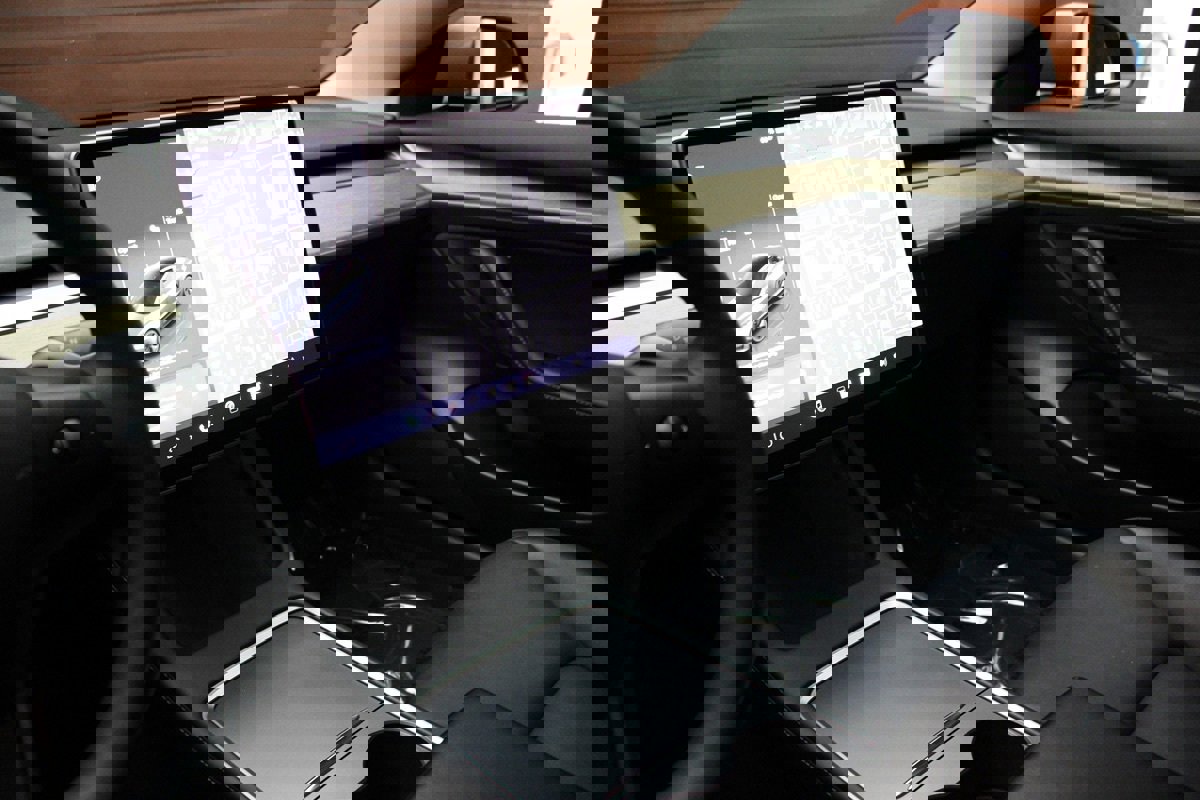 Used 2023 Tesla Model 3 Standard Range RWD image 46