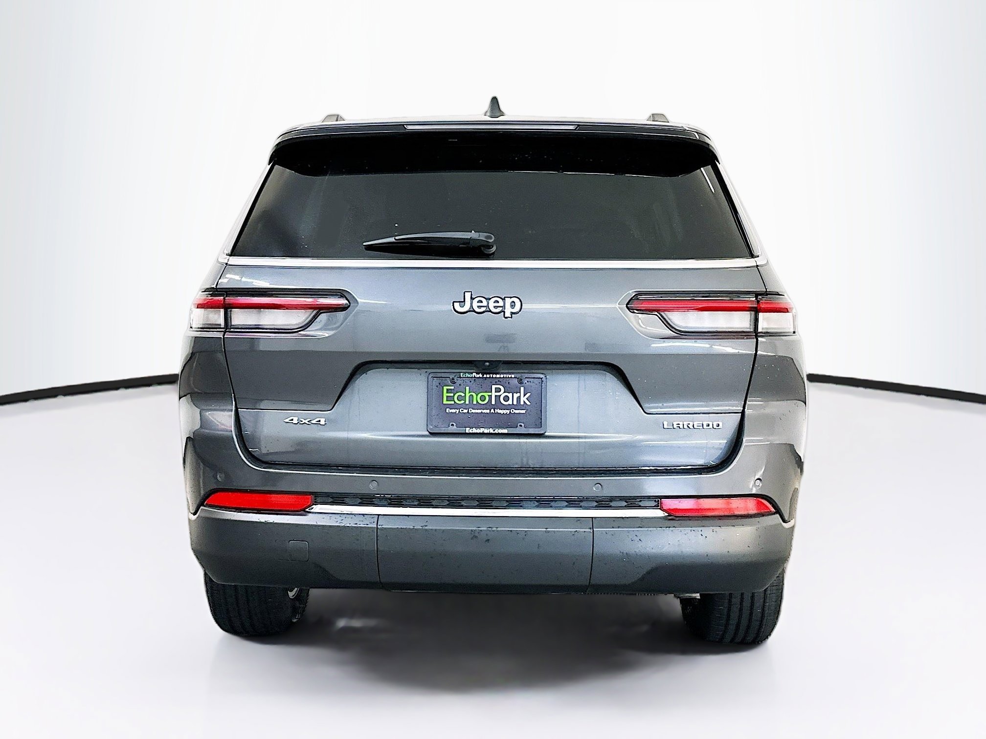 Used 2023 Jeep Grand Cherokee L Laredo image 7