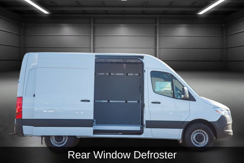 Used 2025 Mercedes-Benz Sprinter 2500 image 8