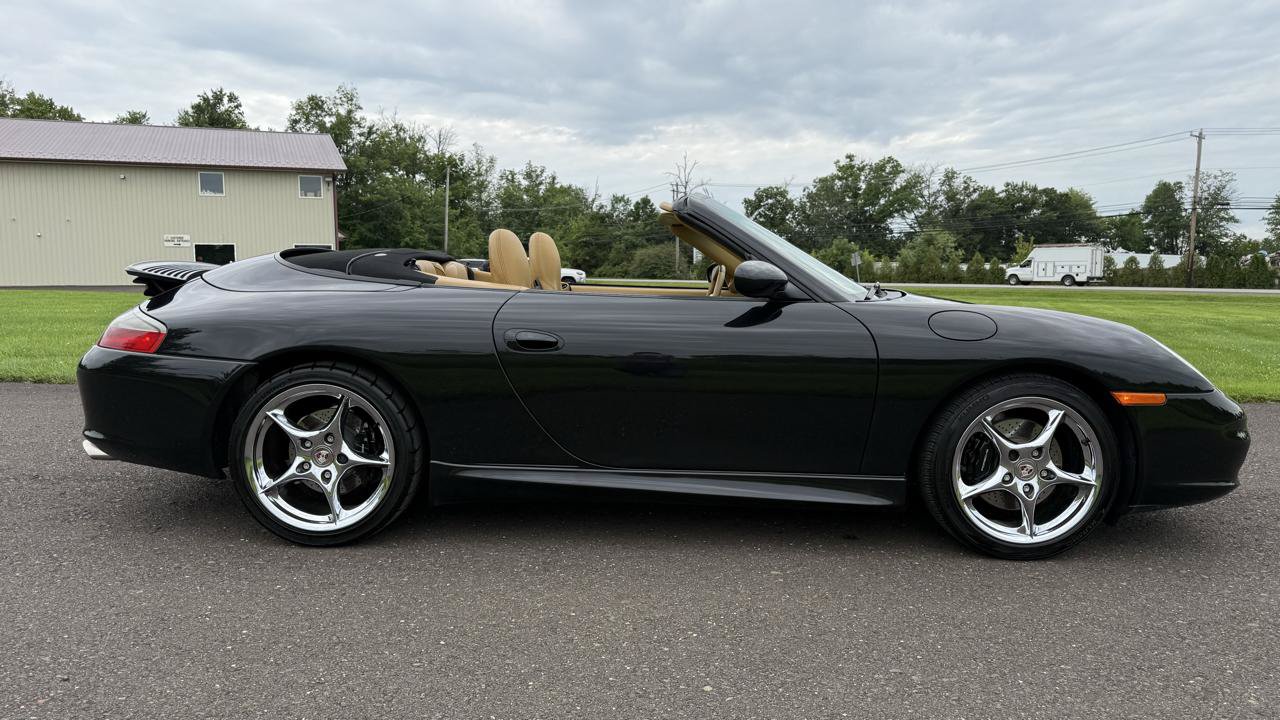 Used 2003 Porsche 911 Carrera RWD image 7