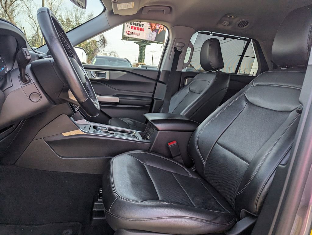 Used 2023 Ford Explorer Limited w/ Equipment Group 301A image 14