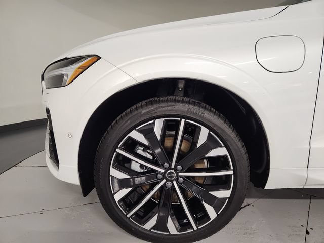 New 2026 Volvo XC60 T8 Ultra w/ Protection Package Premier AWD/4WD image 11