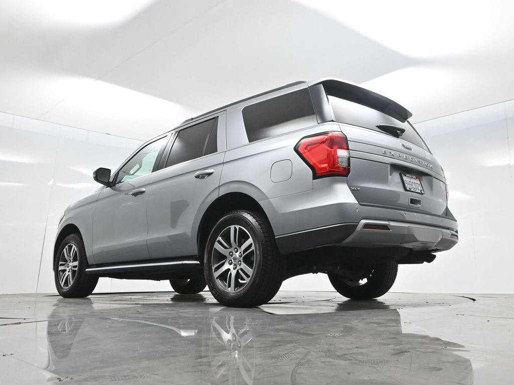 Used 2023 Ford Expedition XLT image 55