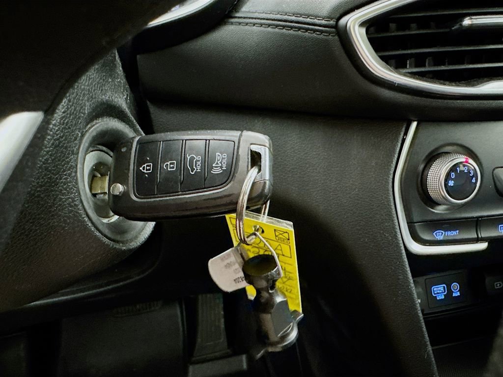 Used 2019 Hyundai Santa Fe SE image 34