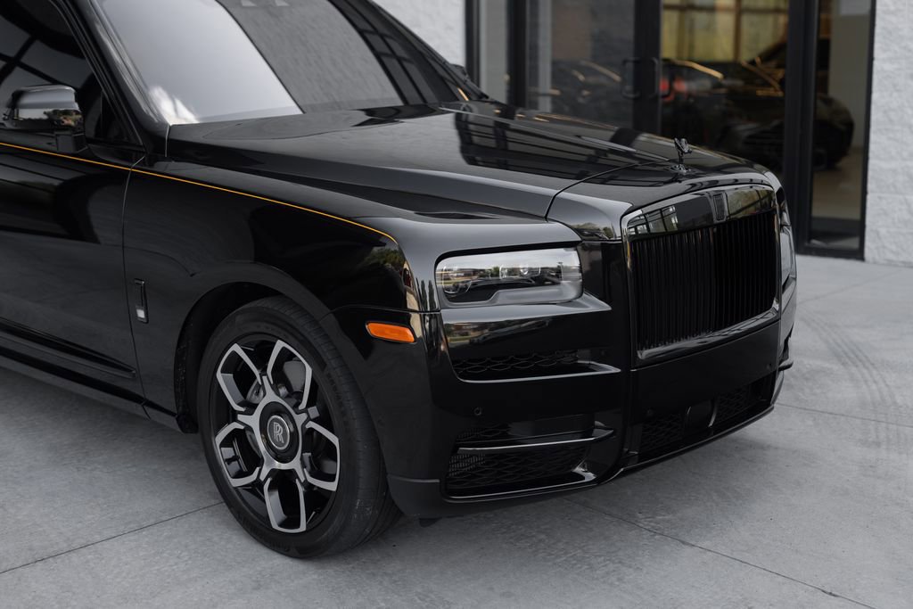 Used 2023 Rolls-Royce Cullinan Black Badge w/ Leather Finishing Pack AWD/4WD image 3
