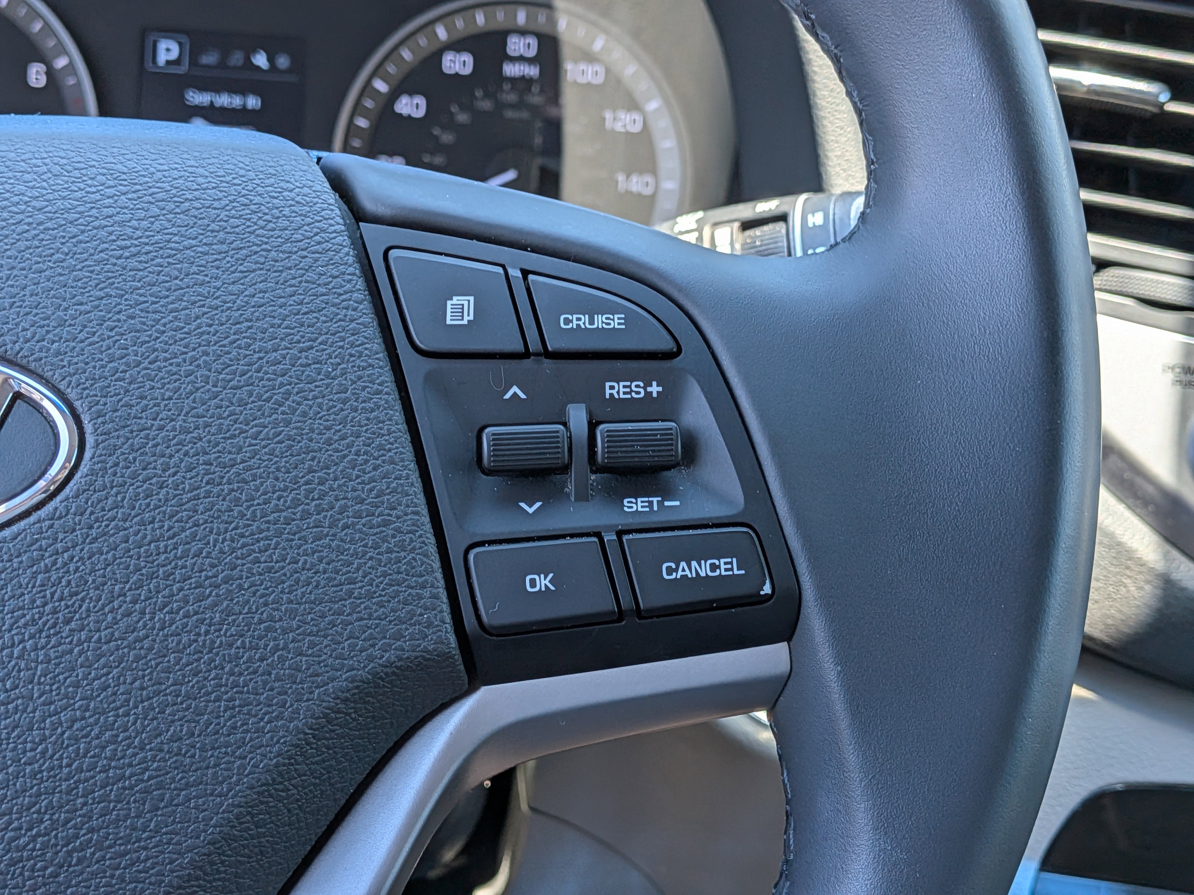 Used 2018 Hyundai Tucson Sport FWD image 25