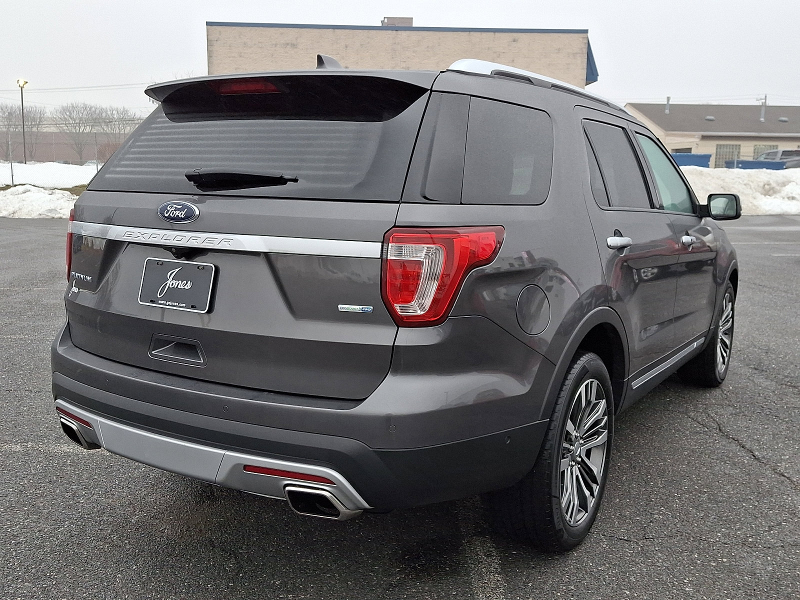 Used 2016 Ford Explorer Platinum image 6