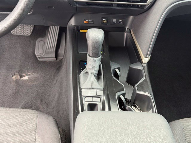 Used 2025 Toyota Camry LE FWD image 16