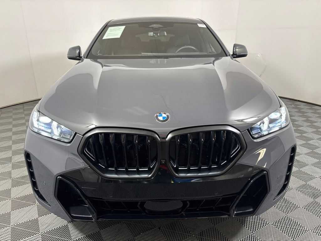 Certified 2026 BMW X6 xDrive40i w/ Executive Package AWD/4WD image 3