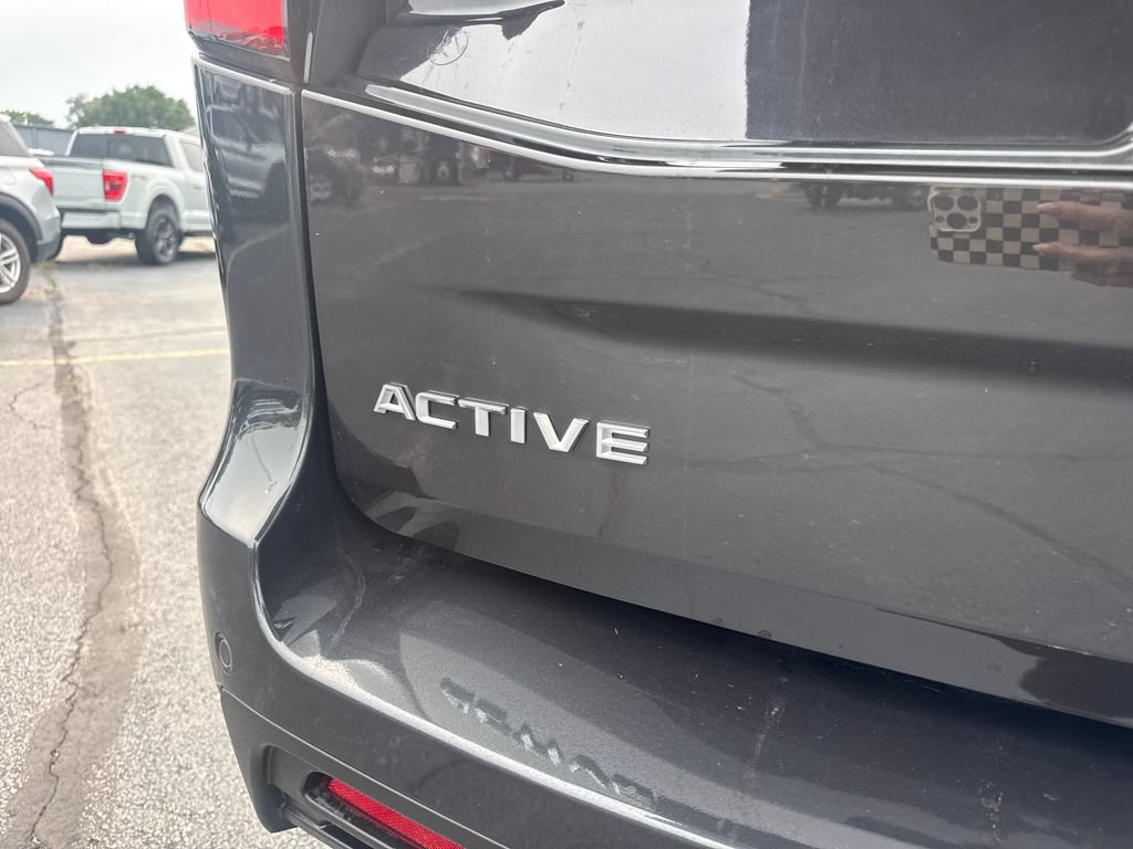 Used 2025 Ford Expedition Active AWD/4WD image 14