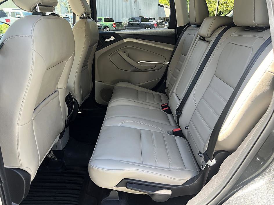 Used 2019 Ford Escape Titanium AWD/4WD image 12