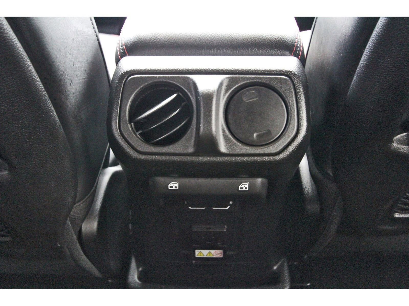 Used 2024 Jeep Wrangler Unlimited Rubicon image 15