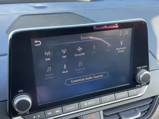 Used 2024 Nissan Altima 2.5 SV image 14