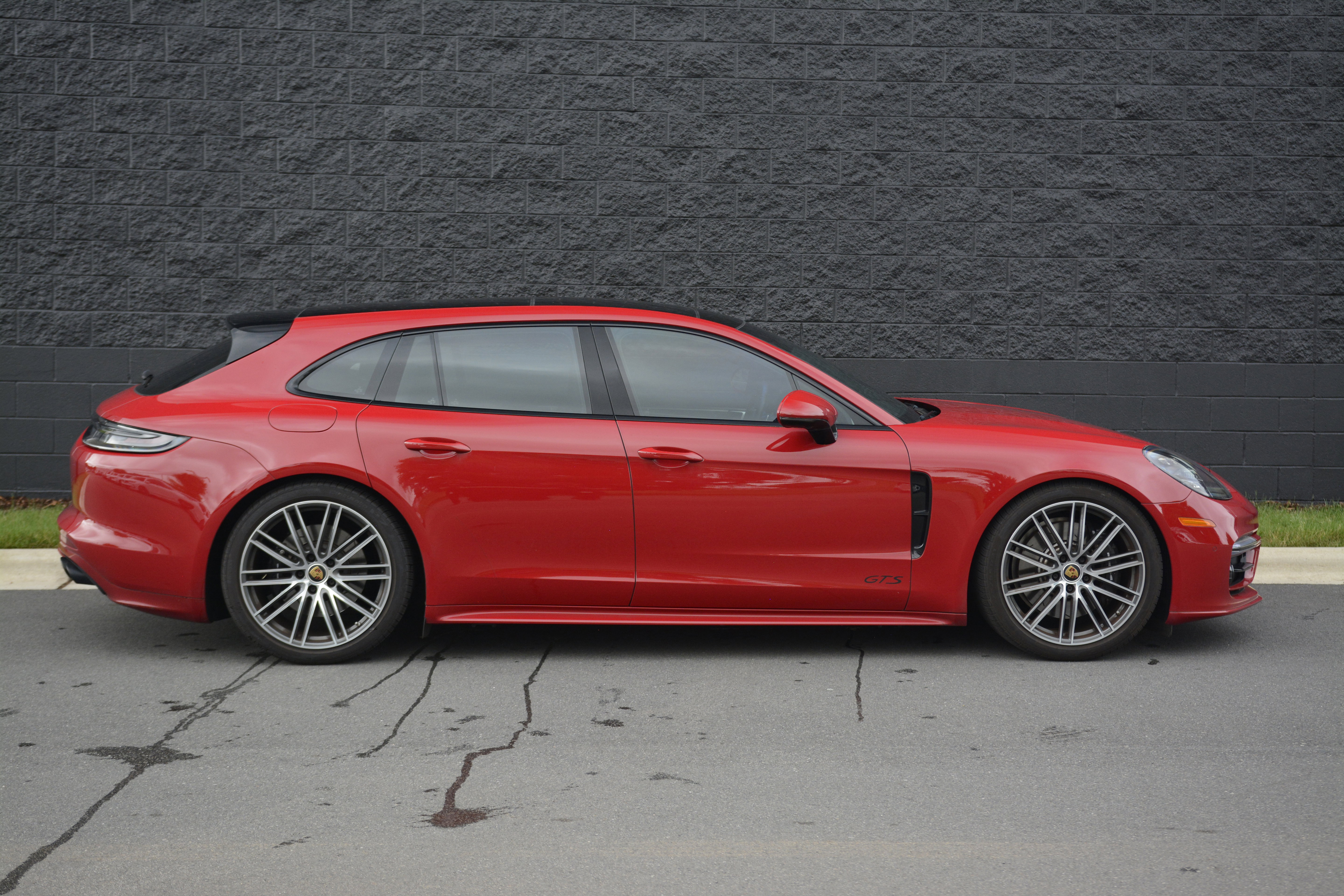 Certified 2023 Porsche Panamera GTS AWD/4WD image 8