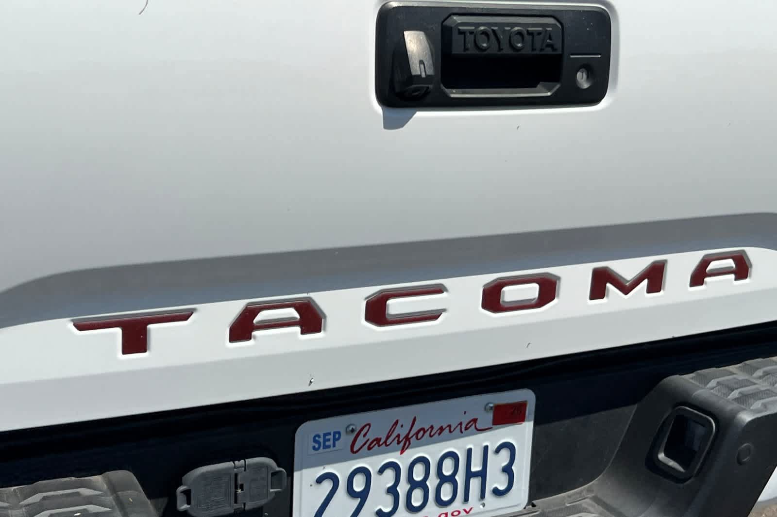 Used 2021 Toyota Tacoma TRD Sport w/ Technology Package AWD/4WD image 21