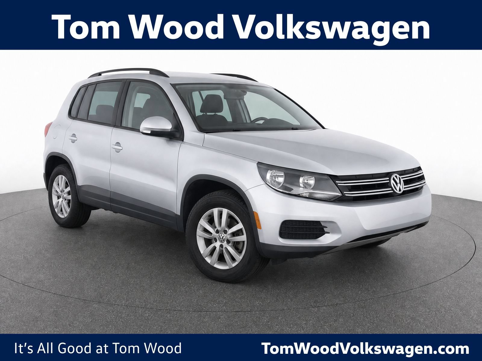 Used 2015 Volkswagen Tiguan S FWD image 1