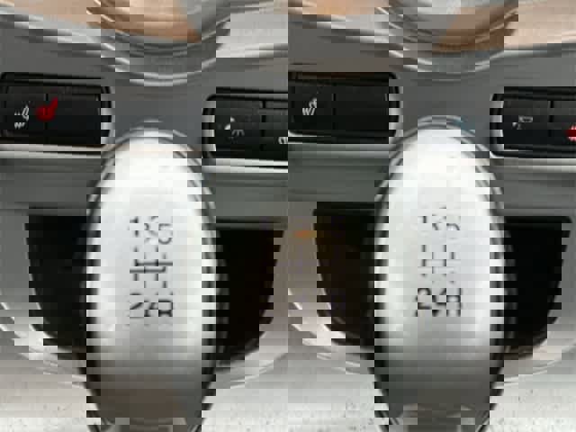 Used 2015 Ford Fiesta SE image 14