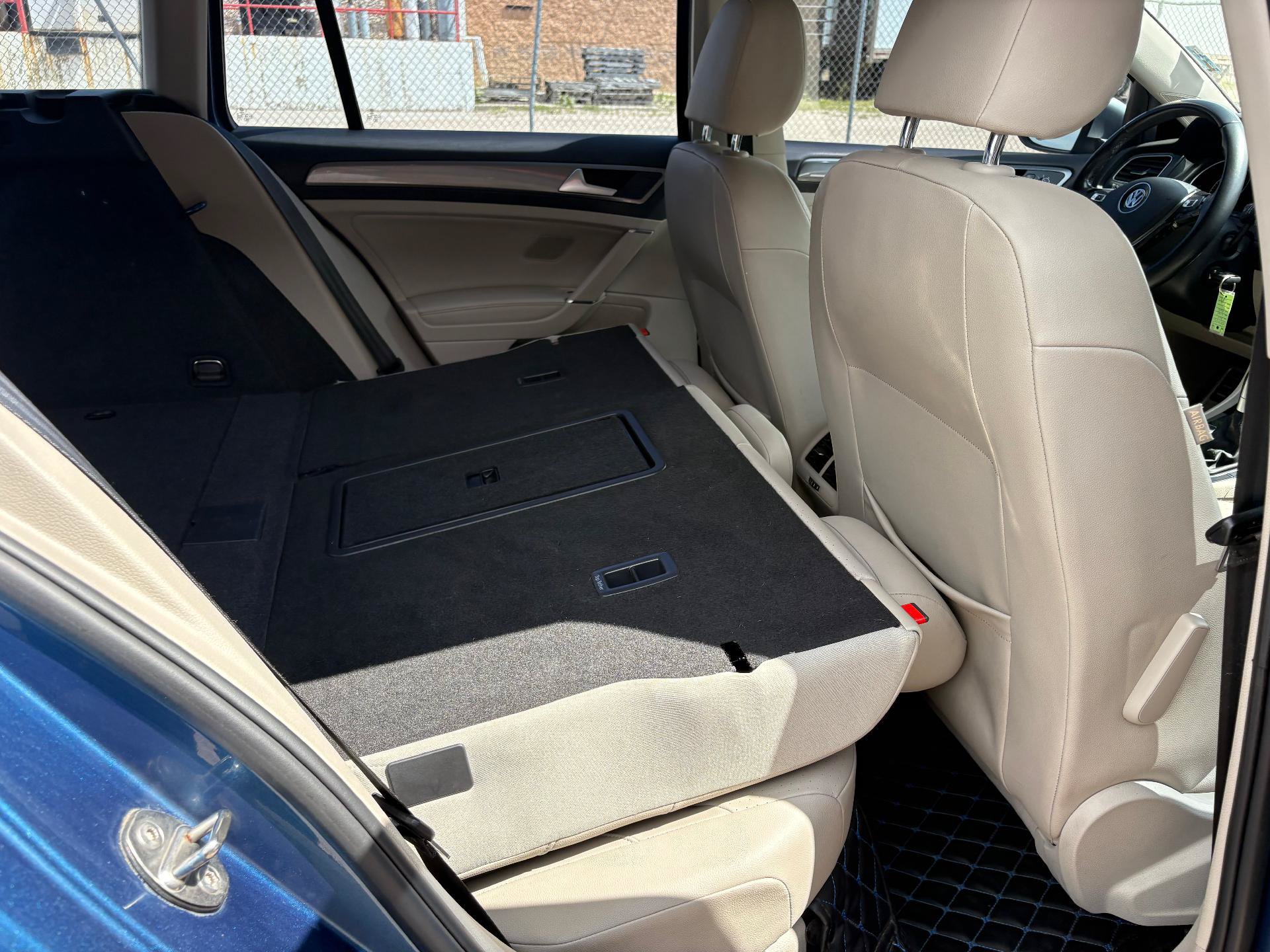 Used 2019 Volkswagen Golf Alltrack S AWD/4WD image 34
