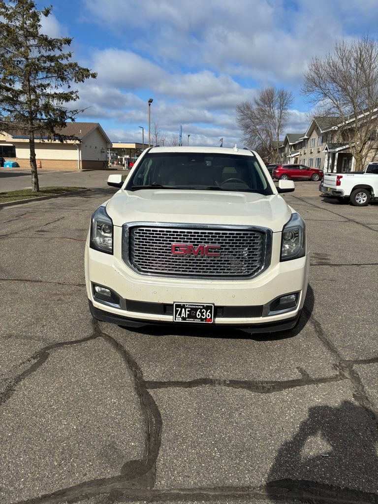 Used 2015 GMC Yukon Denali w/ Open Road Package image 3