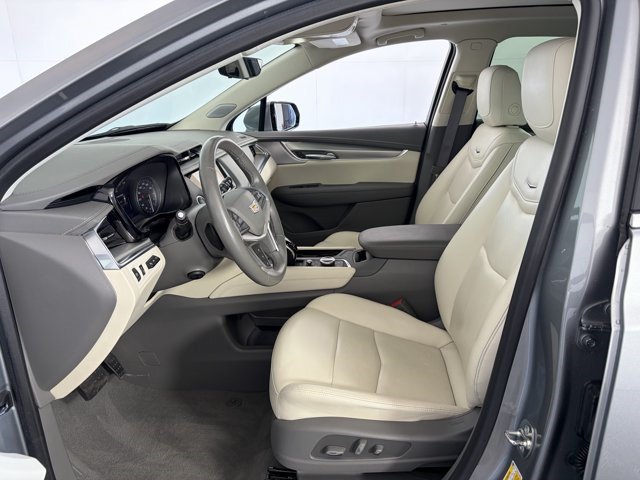 Certified 2024 Cadillac XT5 Premium Luxury w/ Technology Package AWD/4WD image 7