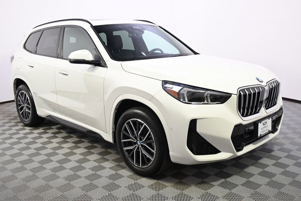 Used 2025 BMW X1 xDrive28i w/ M Sport Package AWD/4WD image 8