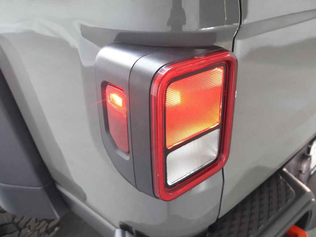Used 2023 Jeep Gladiator Mojave w/ Cold Weather Group AWD/4WD image 33