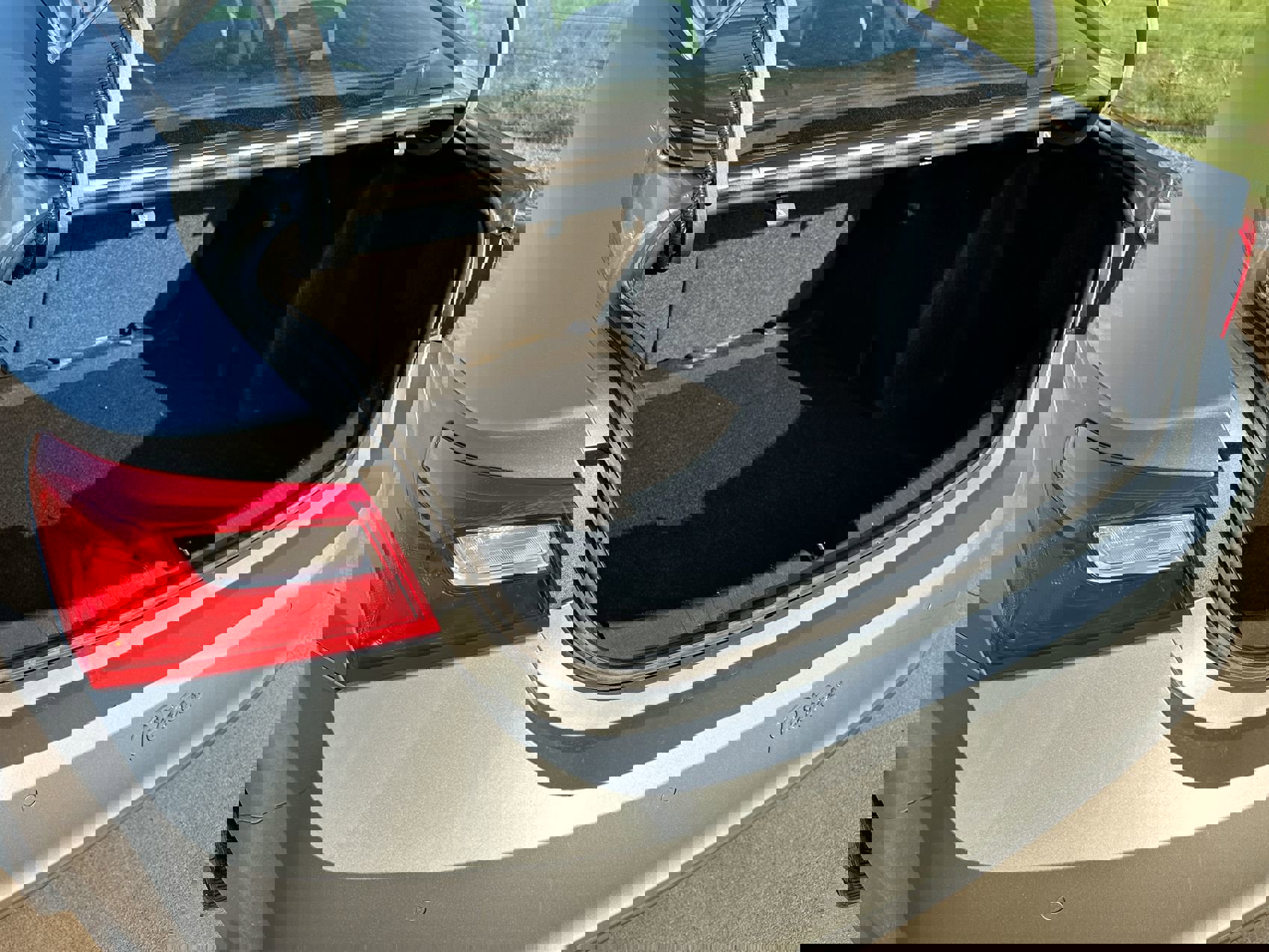 Used 2024 Chevrolet Malibu LT image 22