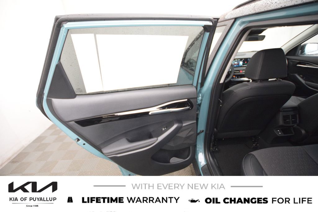 New 2026 Kia Seltos S image 11