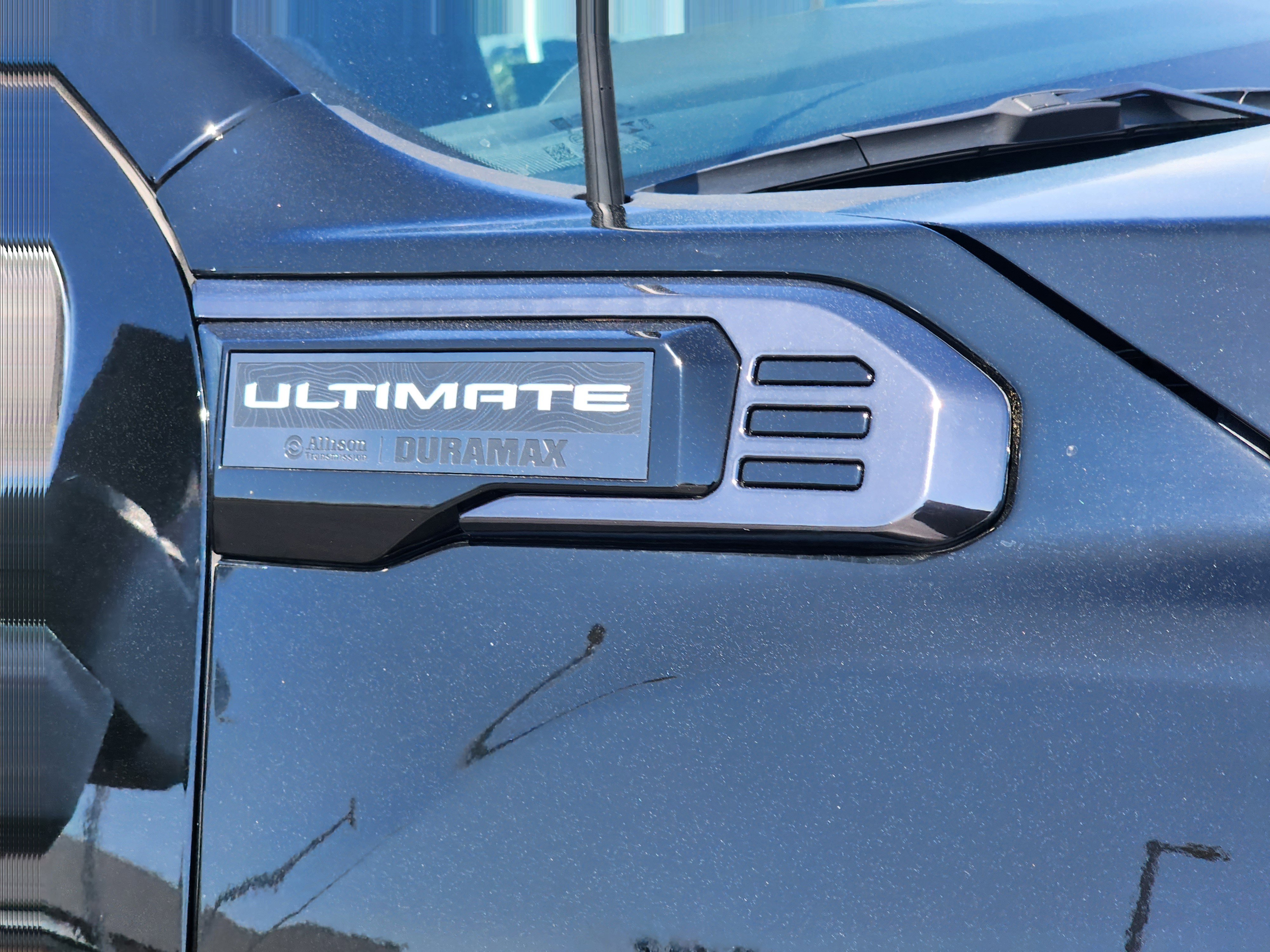 Used 2025 GMC Sierra 3500 Denali Ultimate image 8