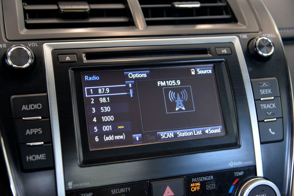 Used 2014 Toyota Camry XLE FWD image 19