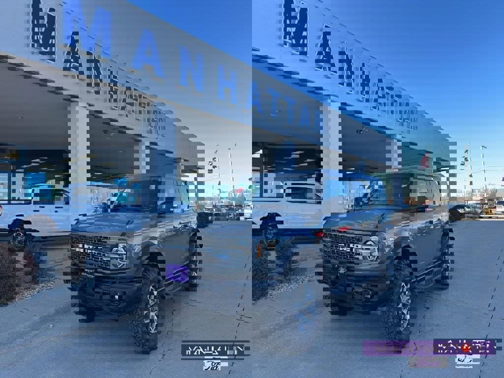 New 2025 Ford Bronco Badlands image 1