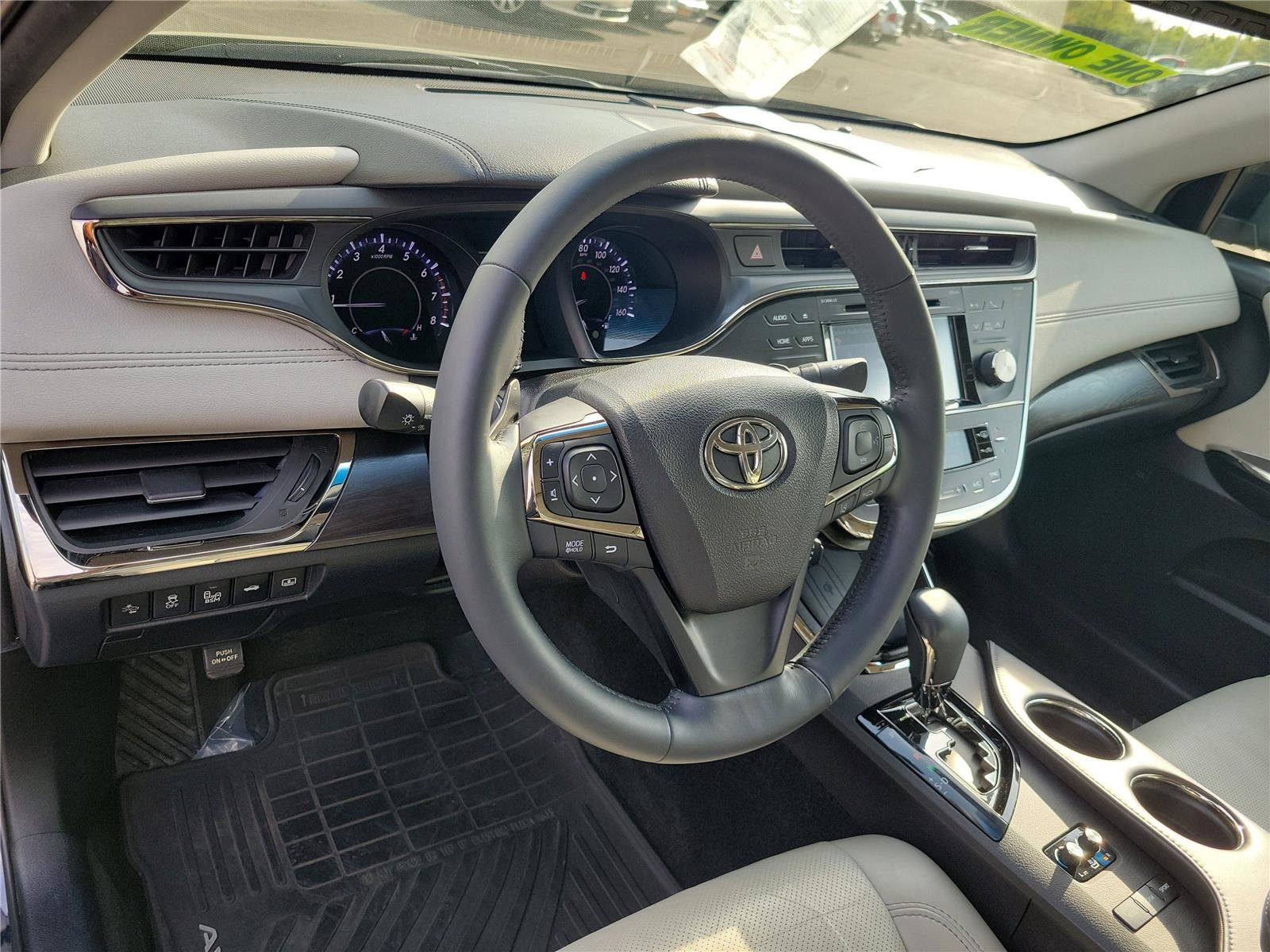 Used 2016 Toyota Avalon Limited w/ Toyota Safety Sense Package image 19