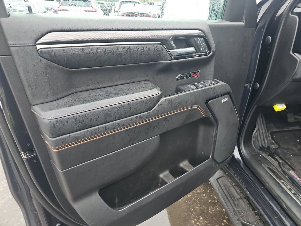 Used 2023 GMC Sierra 1500 AT4 w/ AT4 Premium Package AWD/4WD image 15