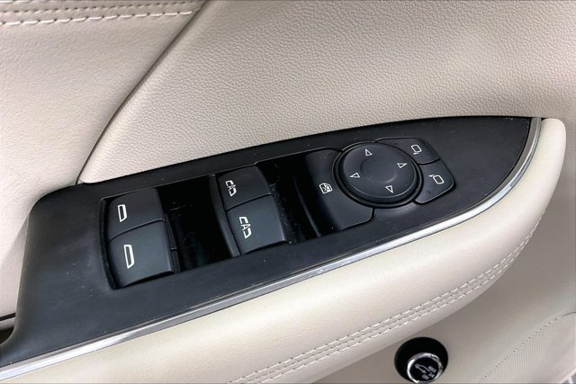 Used 2023 Buick Envision Preferred AWD/4WD image 39
