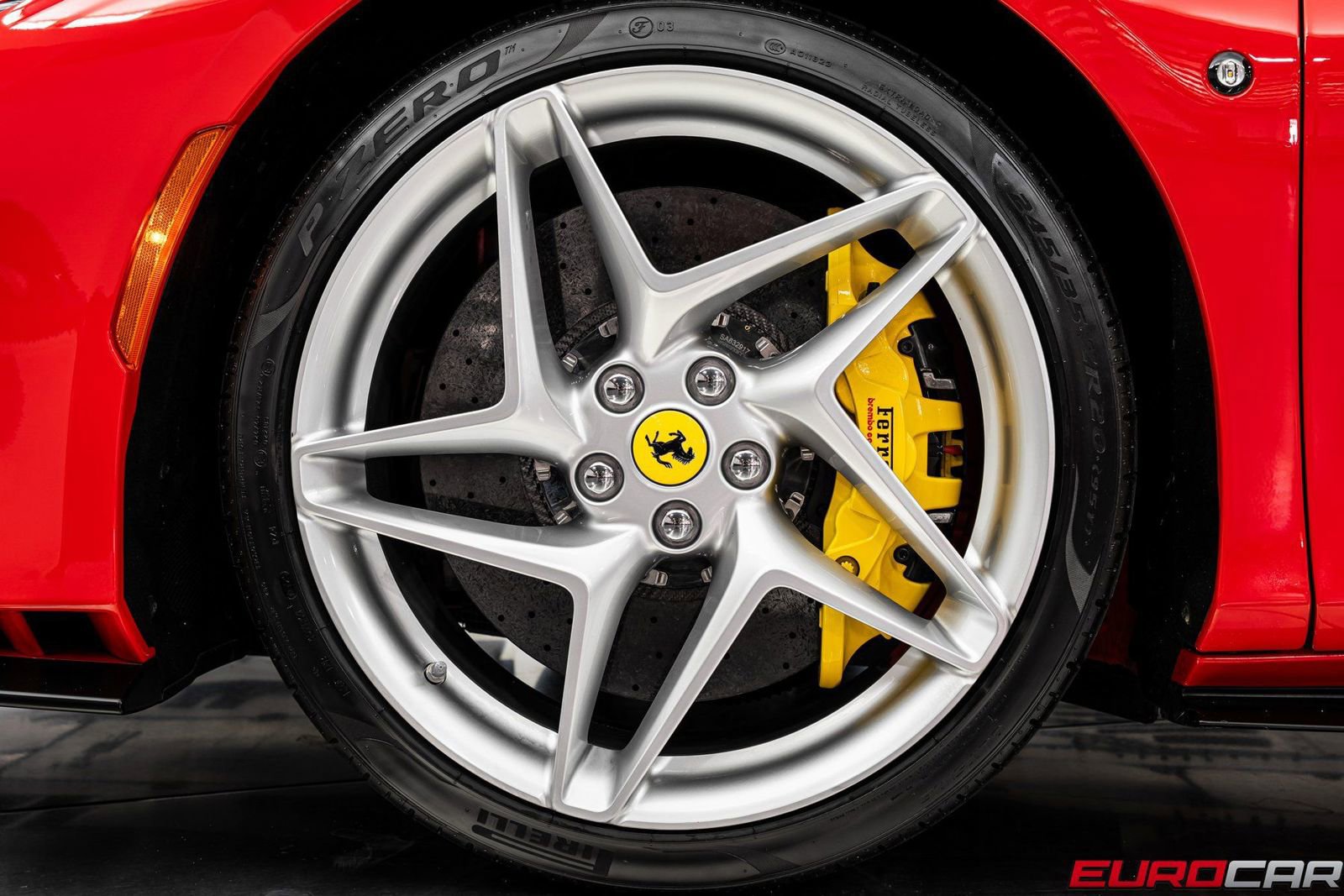 Used 2022 Ferrari F8 Tributo image 28
