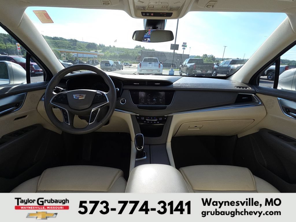 Used 2018 Cadillac XT5 Luxury w/ Driver Awareness Package FWD image 30