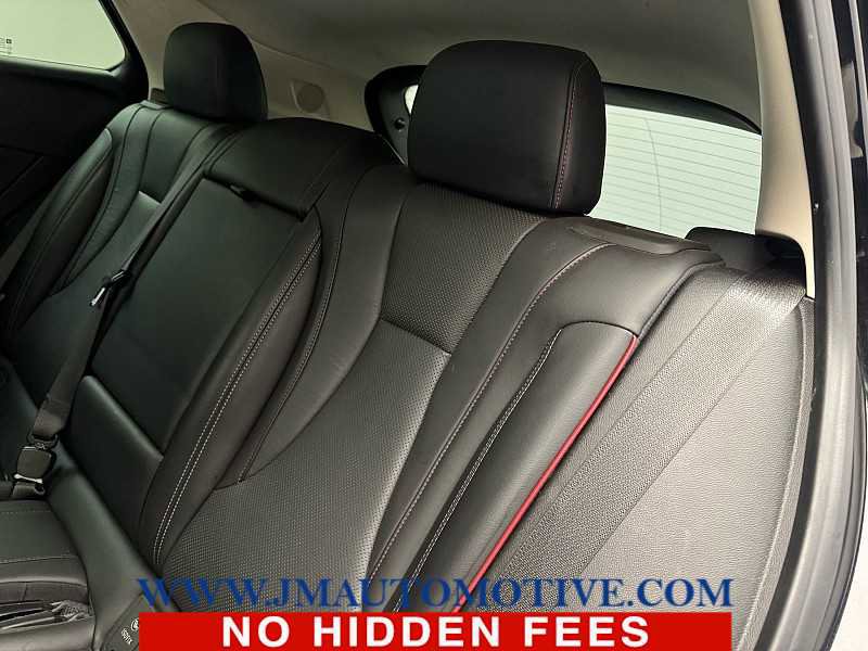 Used 2023 Buick Envision Essence w/ Sport Touring Package image 16