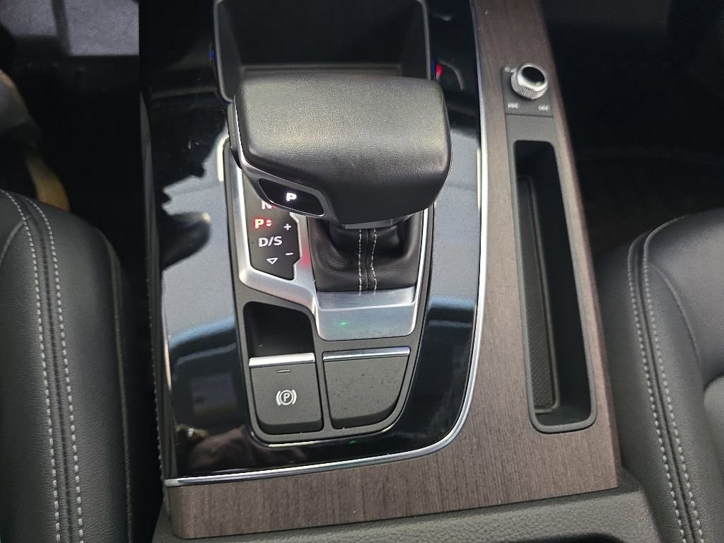 Used 2021 Audi Q5 2.0T Premium Plus AWD/4WD image 24