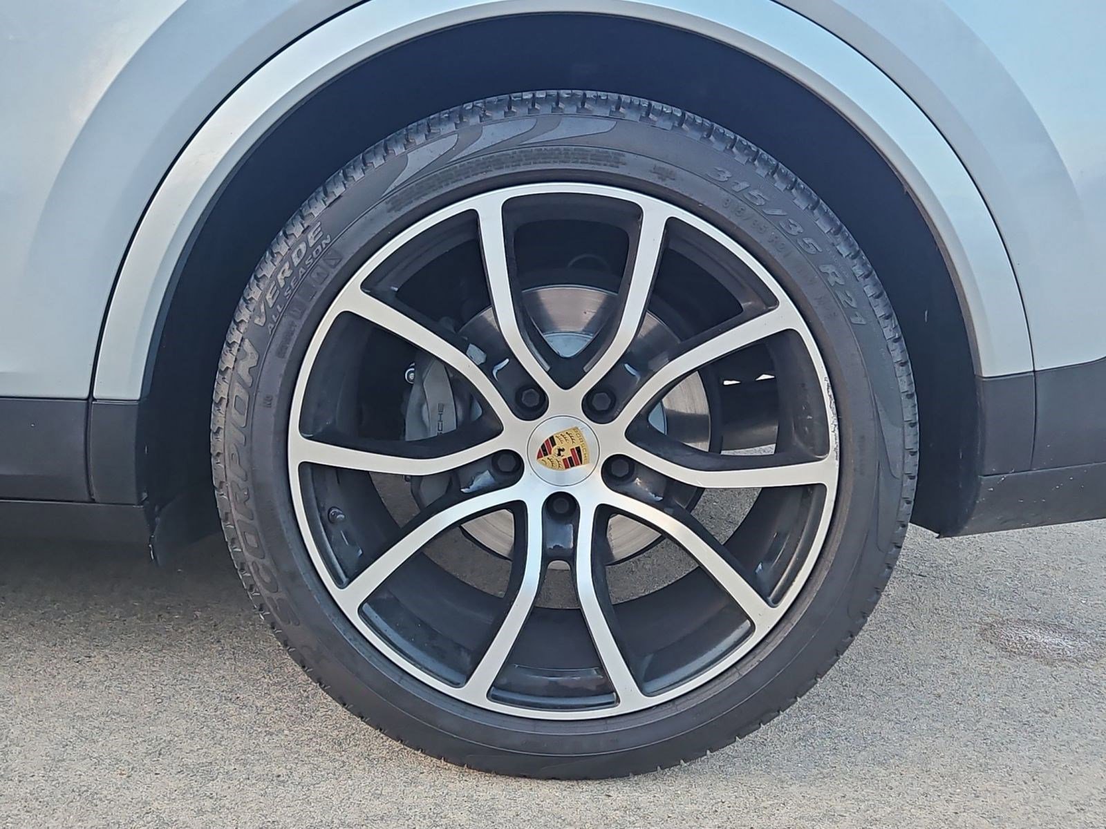 Certified 2021 Porsche Cayenne S image 25