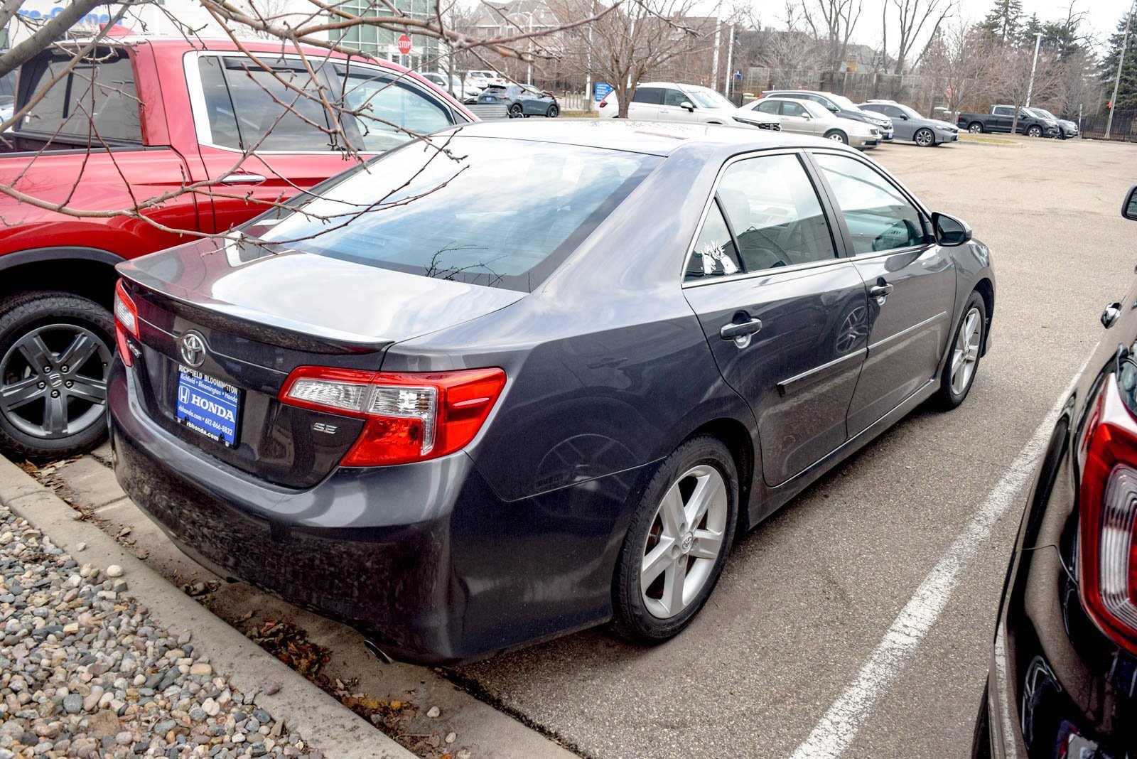 Used 2013 Toyota Camry SE image 5