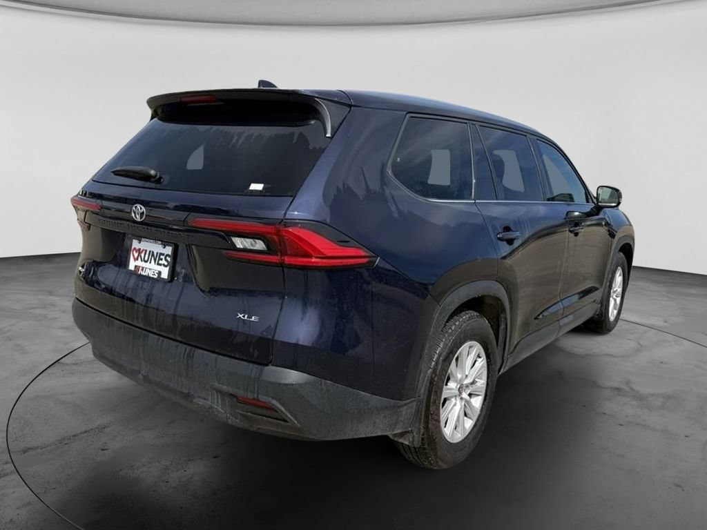 Used 2024 Toyota Grand Highlander AWD image 11