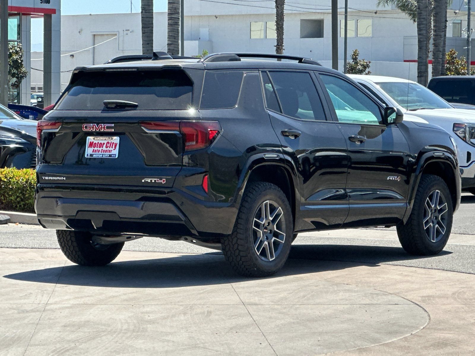 New 2026 GMC Terrain AT4 AWD/4WD image 4